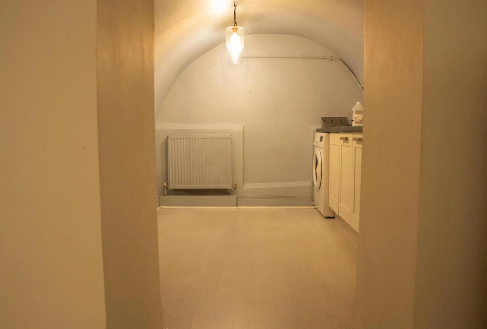Spacious, Lovely 2 Bedroom Flat In Woolwich London