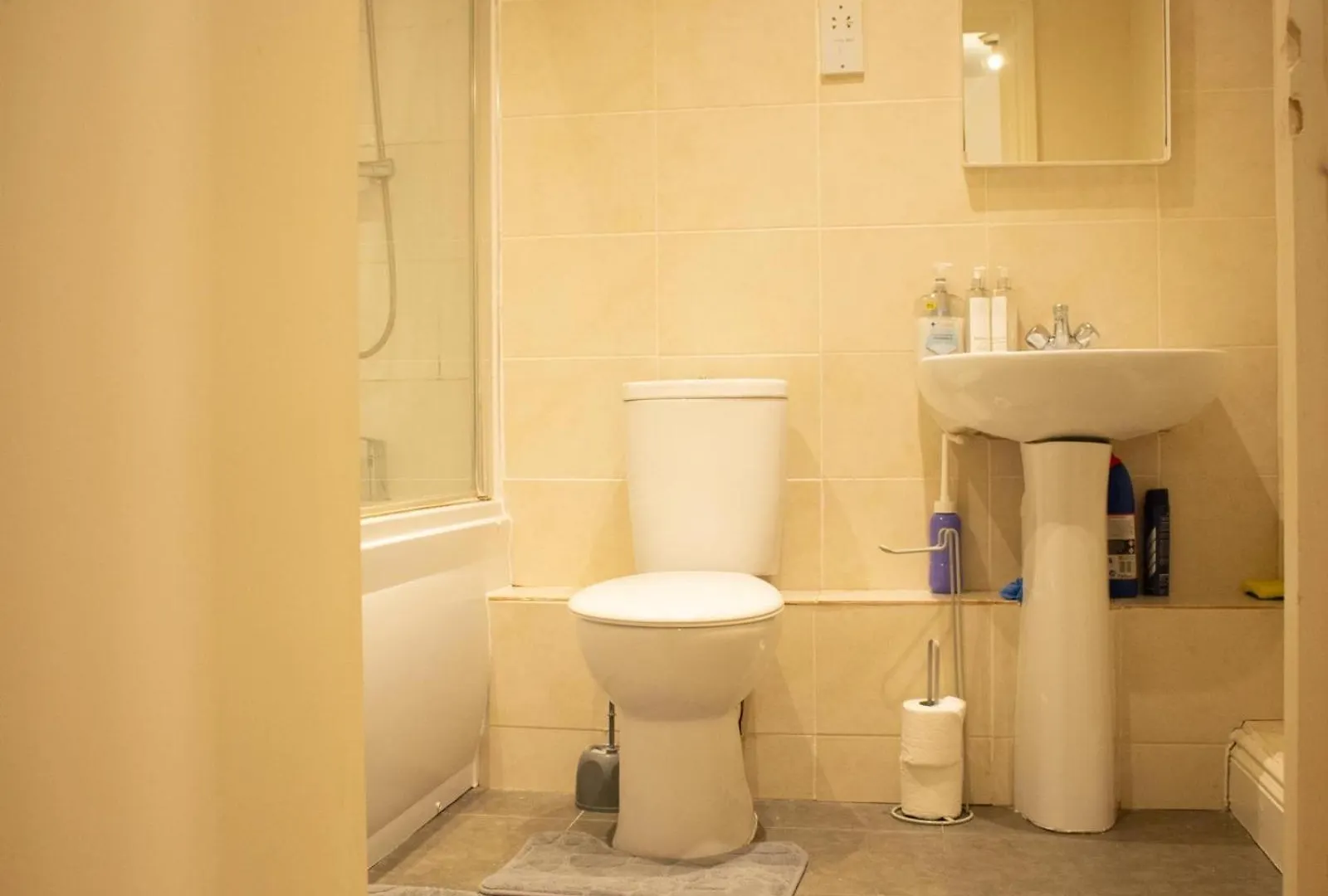 Spacious, Lovely 2 Bedroom Flat In Woolwich London Apartment